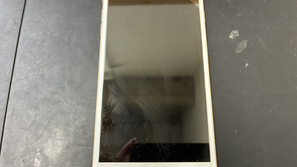 寒い季節になるとiPhoneのバッテリーが壊れて起動しなくなる！？