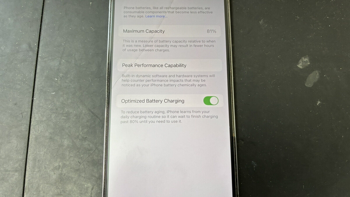最大容量が『81%』にまで劣化しているiPhone13ProMaxのバッテリー交換依頼