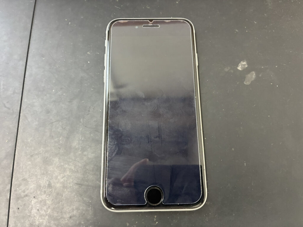 起動しなくなったiPhoneSE2