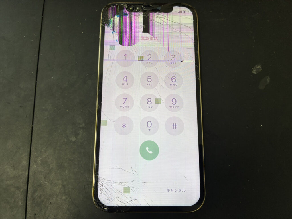 画面が壊れているiPhone12Pro