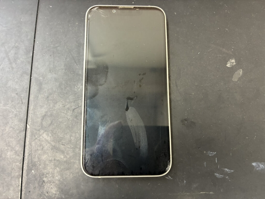 起動しなくなったiPhone13mini