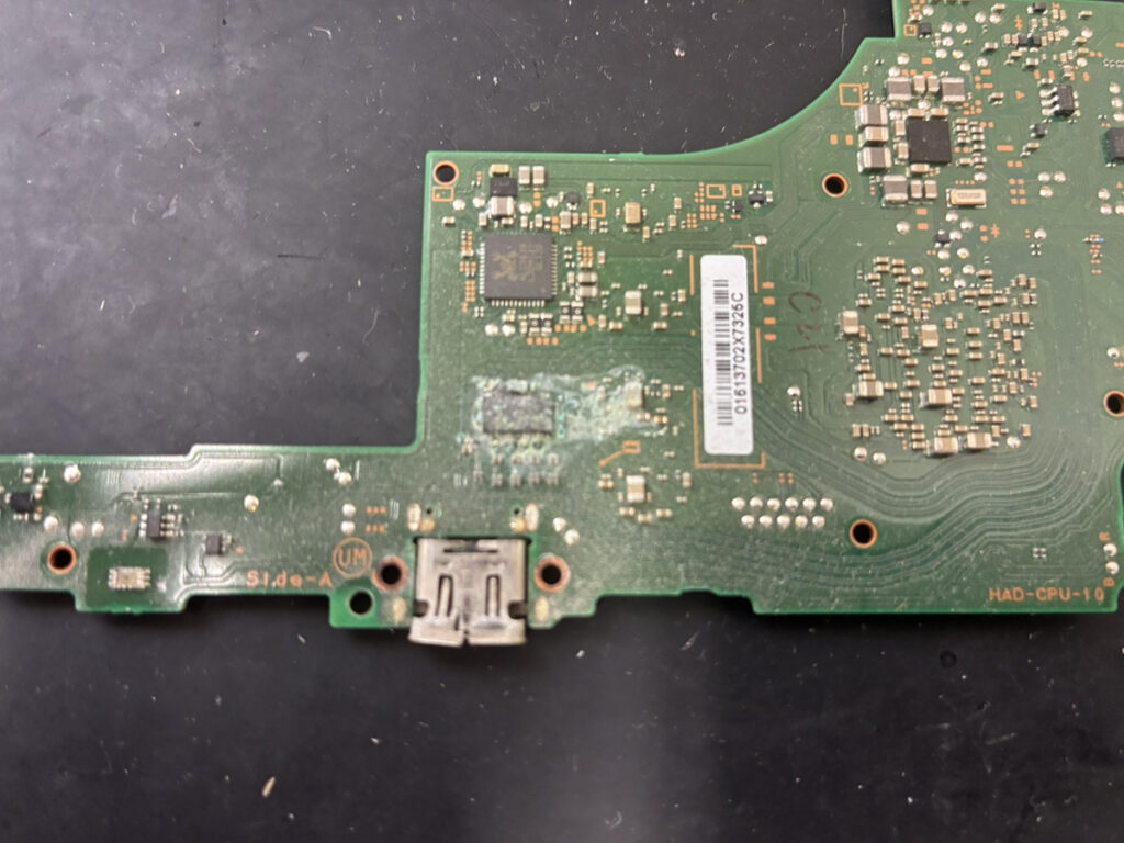 基板がショートしているNintendo Switch