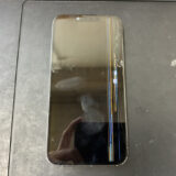 画面が壊れているiPhone13Pro