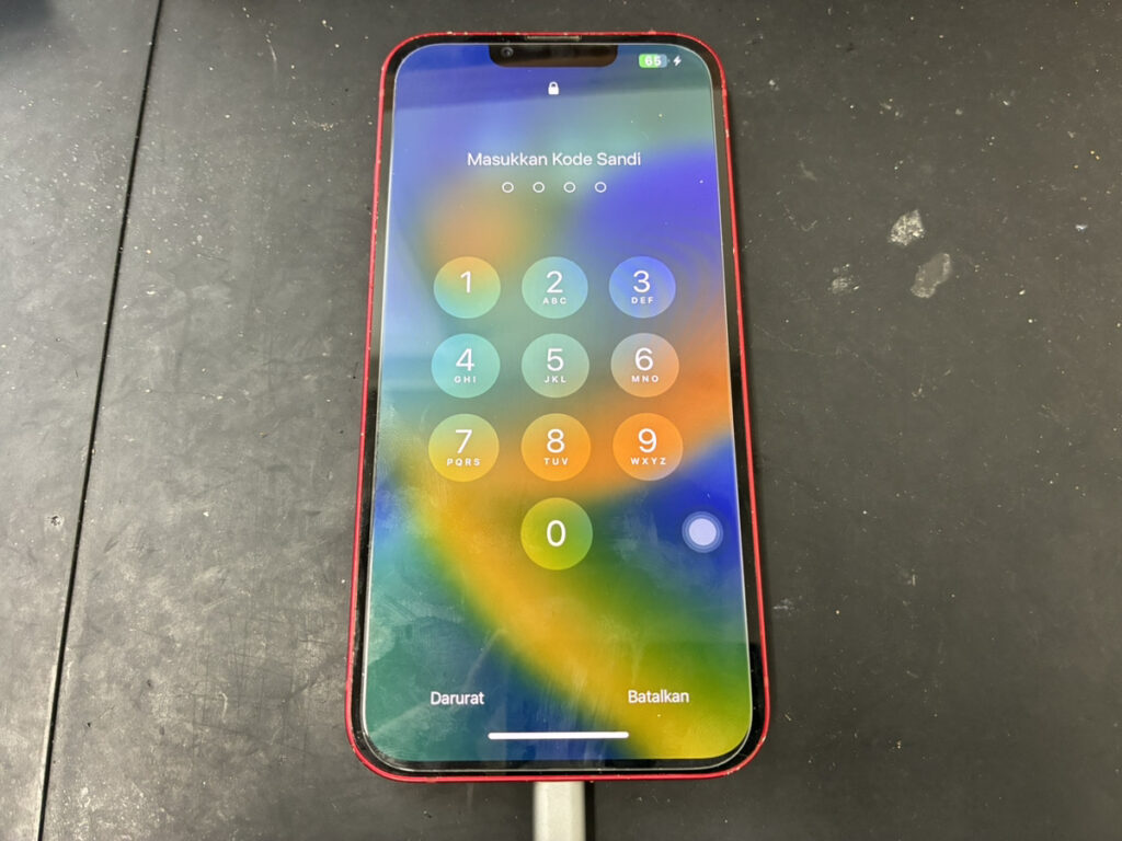 充電口修理後のiPhone13
