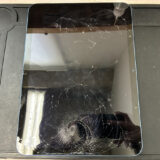 画面が割れているiPad第10世代