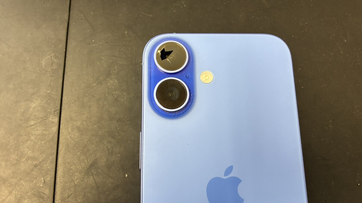 カメラレンズが割れたiPhone16の修理も最短30分対応！