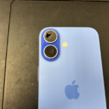 カメラレンズが割れているiPhone16