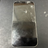 画面が割れているiPhone16