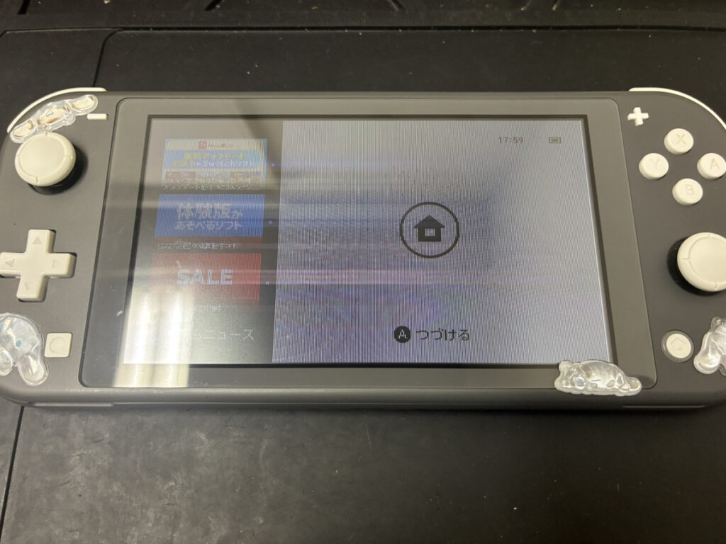 液晶を交換したNintendo Switch Lite