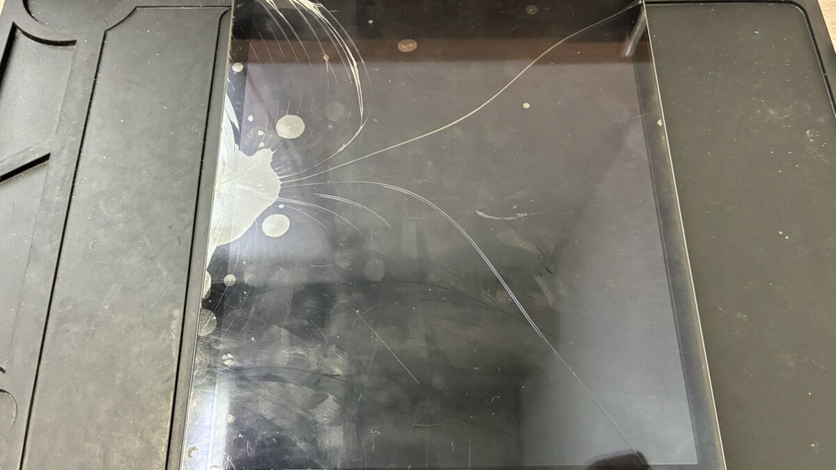 【鹿児島】iPad 第9世代 ガラス割れ修理｜フロントガラス交換を行いました