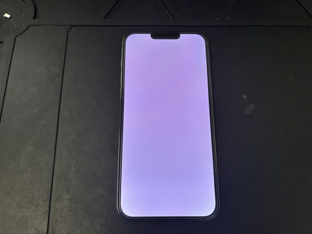 画面が真っ白になったiPhone13ProMax