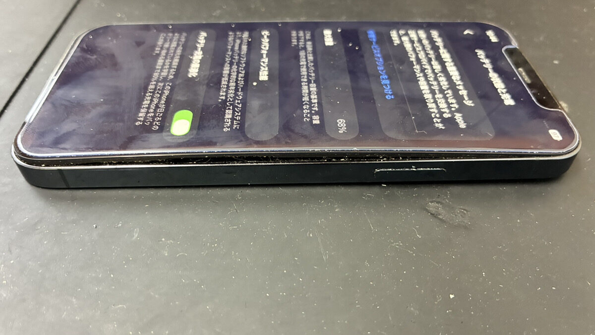 【鹿児島】iPhone12 Pro バッテリー交換｜バッテリー膨張で画面が浮いた端末をデータそのままで修理しました