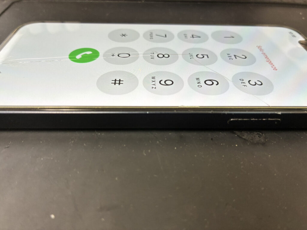 バッテリー交換後のiPhone12Pro