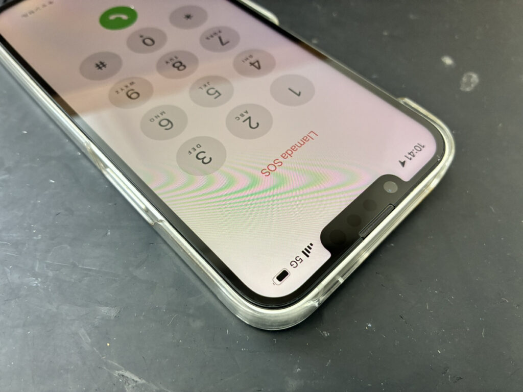 画面を交換したiPhone16e